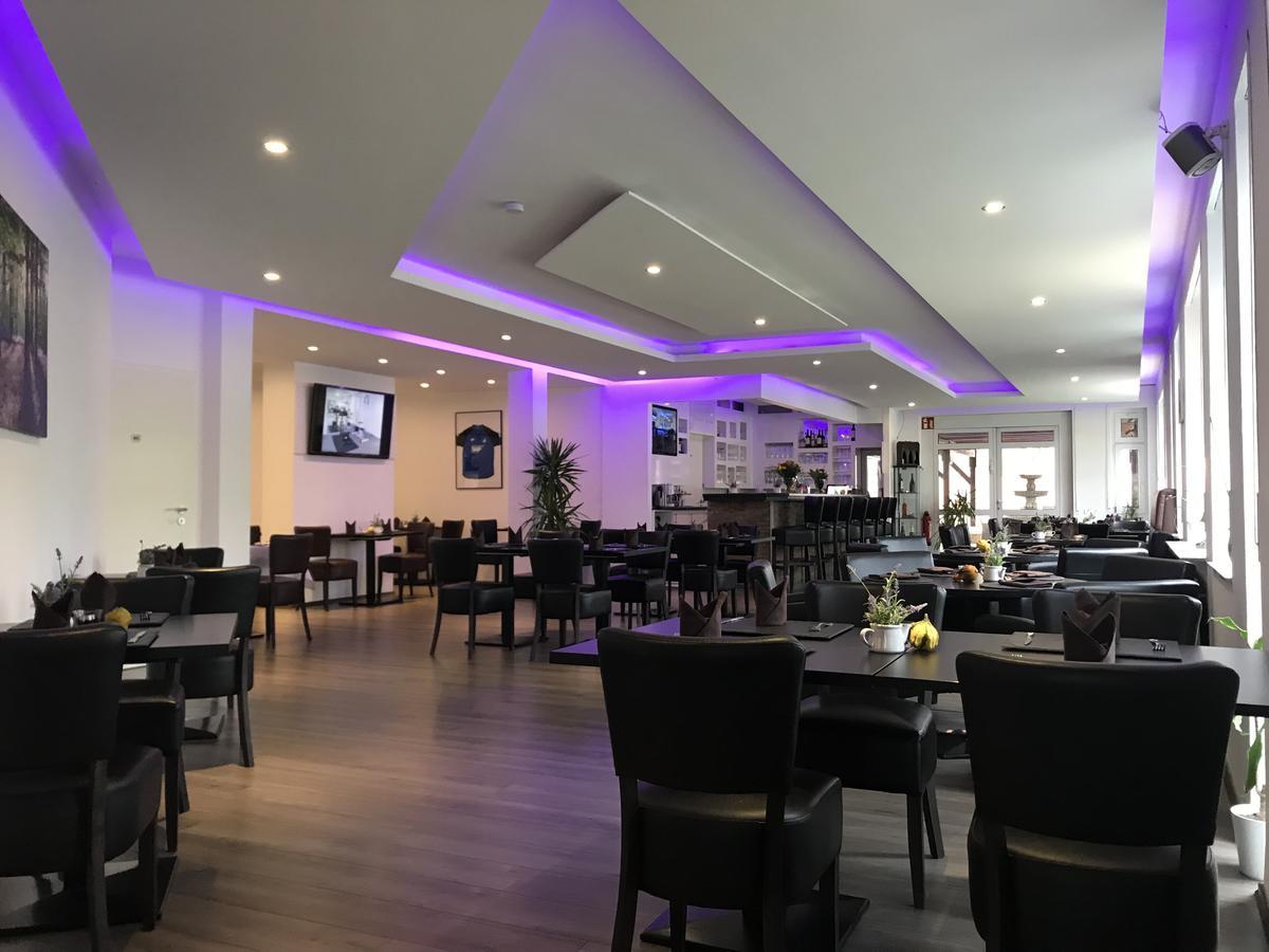Wincent Hotel Gmbh Sinsheim Esterno foto