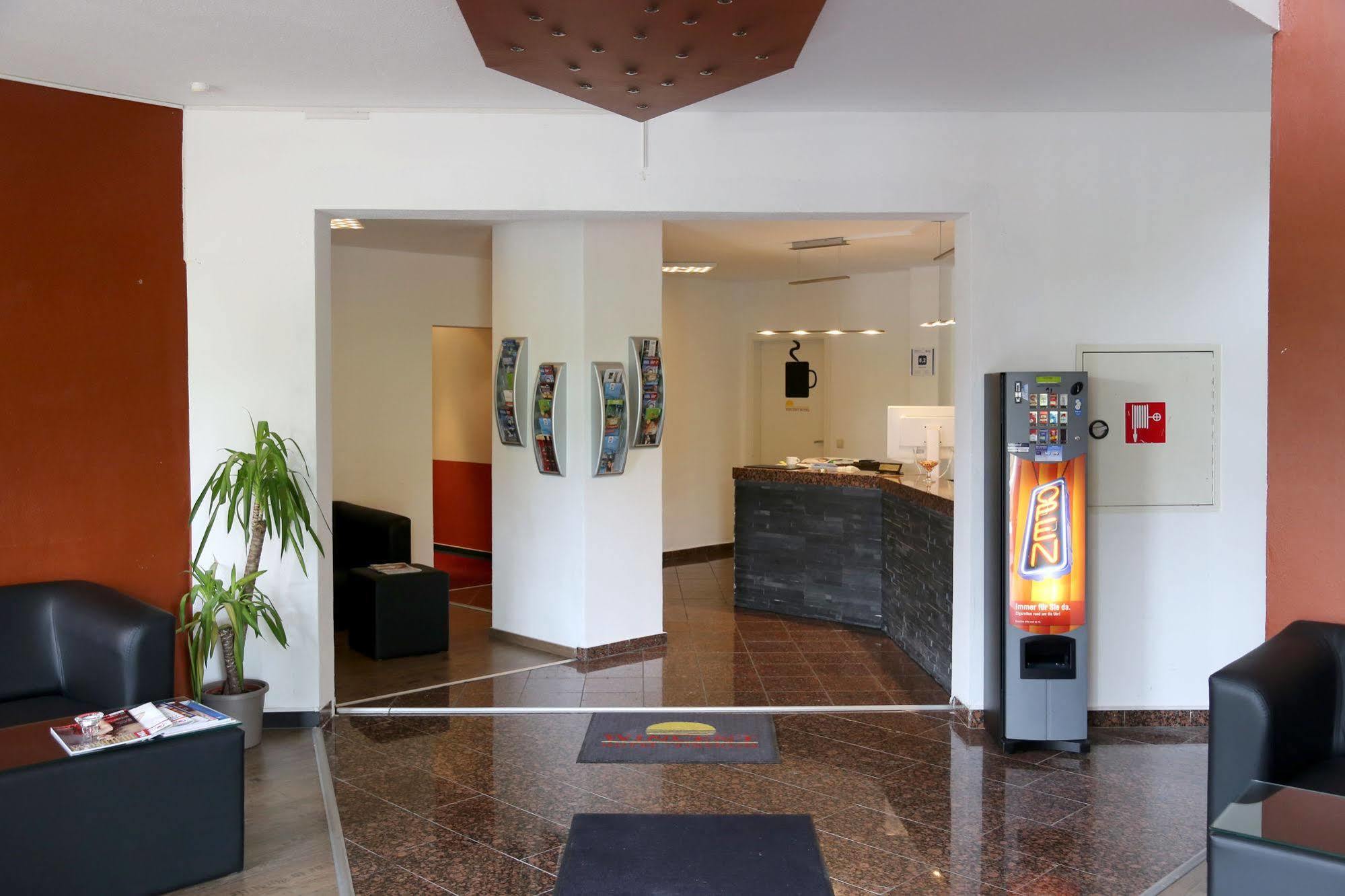 Wincent Hotel Gmbh Sinsheim Esterno foto